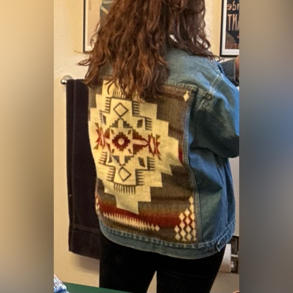 Amazing Condition - Vintage Aztec Levi’s Denim/Jean Jacket - Picture 6 of 6